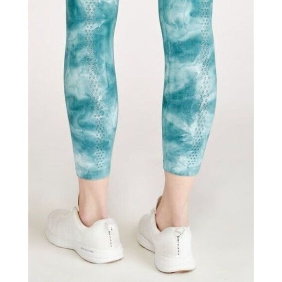 Free People Movement Good Karma High Rise Tie Dye Leggings Size M/L Ozark Mist - Picture 3 of 8